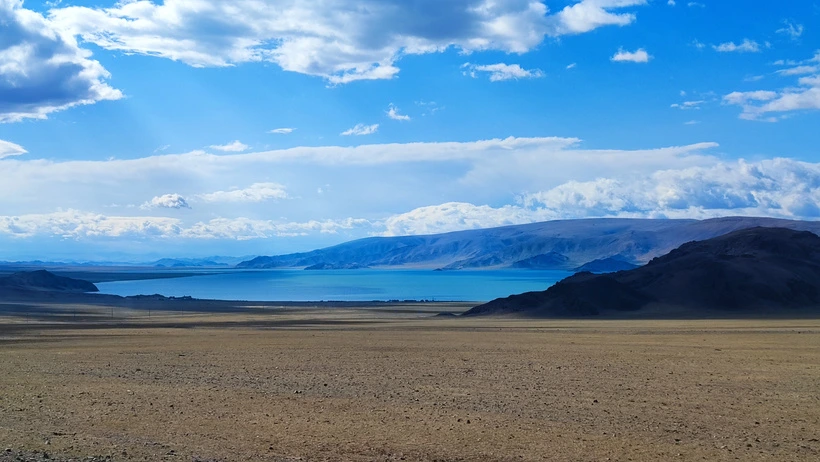 Tolbo lake